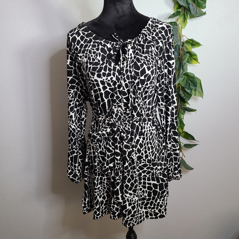 XL | 3 Chicos Black and White Geometric Tunic with belt